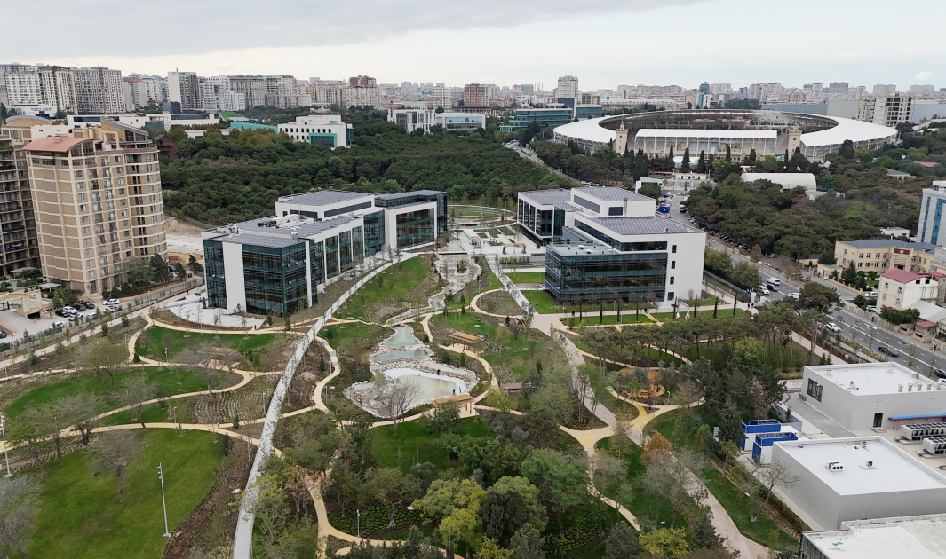 Президент Ильхам Алиев, Первая леди Мехрибан Алиева и Президент Серджо Маттарелла приняли участие в открытии первых учебных корпусов Итало-Азербайджанского университета в Баку (ФОТО/ВИДЕО)