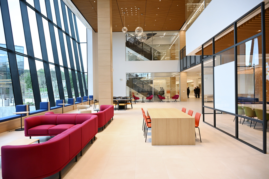 Президент Ильхам Алиев, Первая леди Мехрибан Алиева и Президент Серджо Маттарелла приняли участие в открытии первых учебных корпусов Итало-Азербайджанского университета в Баку (ФОТО/ВИДЕО)