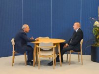 Президент Ильхам Алиев встретился в Копенгагене с Премьер-министром Армении Николом Пашиняном (ФОТО/ВИДЕО)