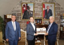 Делегация госкомитета Азербайджана провела встречи в Хатае и Кахраманмараше (ФОТО)