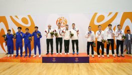 Игры стран СНГ: команда Азербайджана по батутной гимнастике завоевала серебряную медаль (ФОТО)