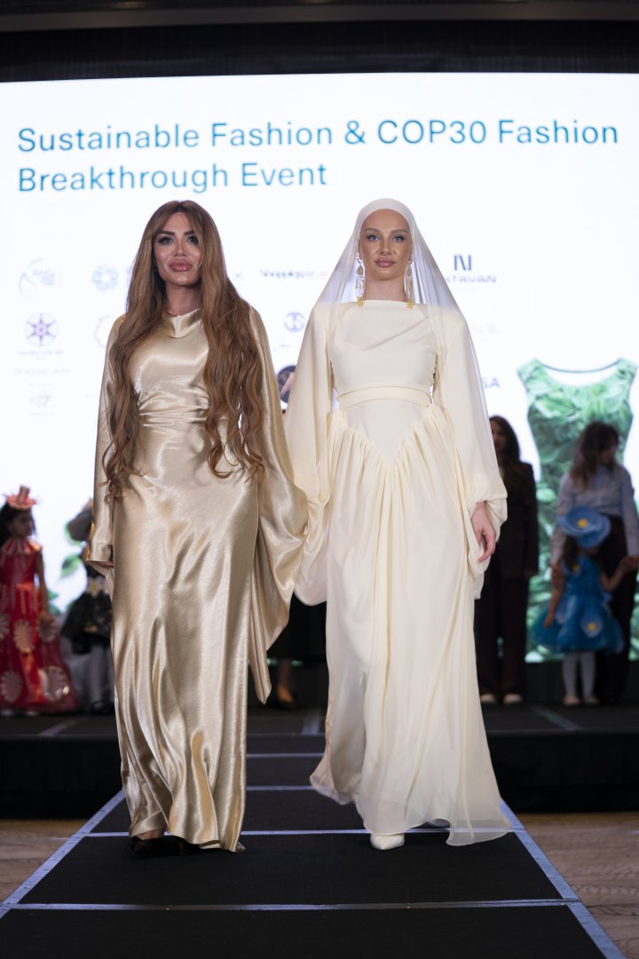 В Баку представлено Sustainable Fashion Show - креатив и экологические ценности в современной моде (ФОТО)