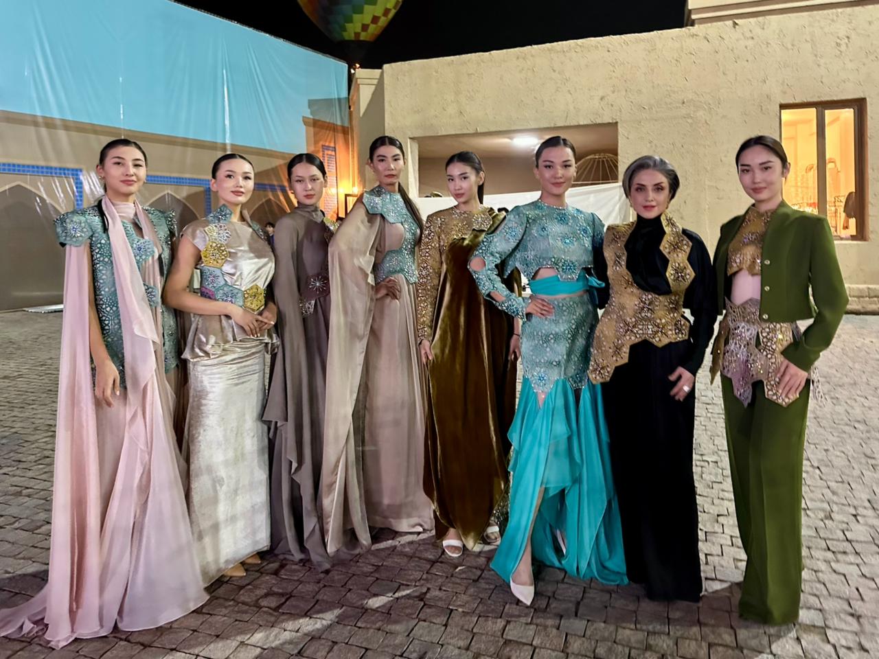 Коллекция Гюльнары Халиловой "Шебеке" с успехом представлена на Turkıstan World Craft Fest в Казахстане (ВИДЕО, ФОТО)