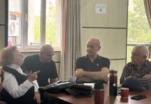 В ТЮЗе ставится новый спектакль про скупого богача (ФОТО)