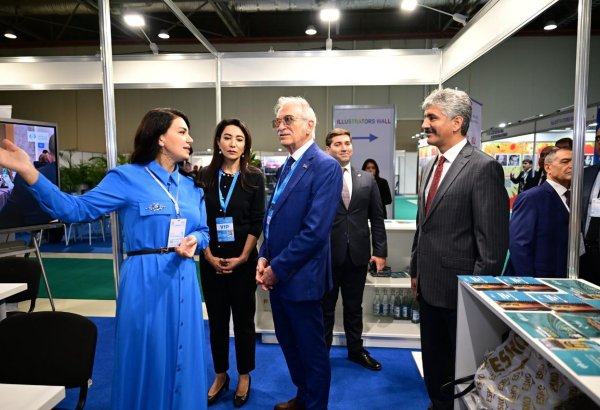 Одним из наиболее посещаемых павильонов Бакинской книжной ярмарки стал стенд Регионального офиса ИСЕСКО (ФОТО)