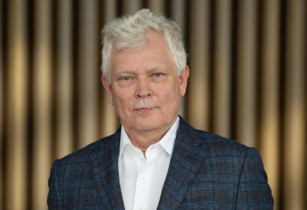 Основатель Mosaic Del Arte Валерий Копейкин рассказал о создании балета "Два ковра": Я очарован душой азербайджанцев