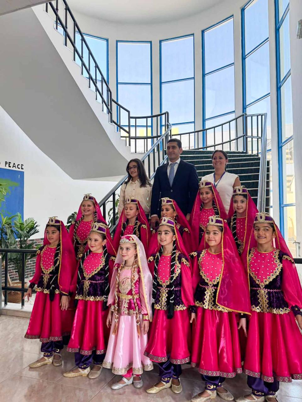 Коллектив Детского центра музыки и искусства Sənət стал победителем Dance Fest Dubai (ФОТО)