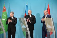 Президент Ильхам Алиев в режиме онлайн принял участие в церемонии закладки фундамента мечети, которую Туркменистан построит в Физули (ФОТО)