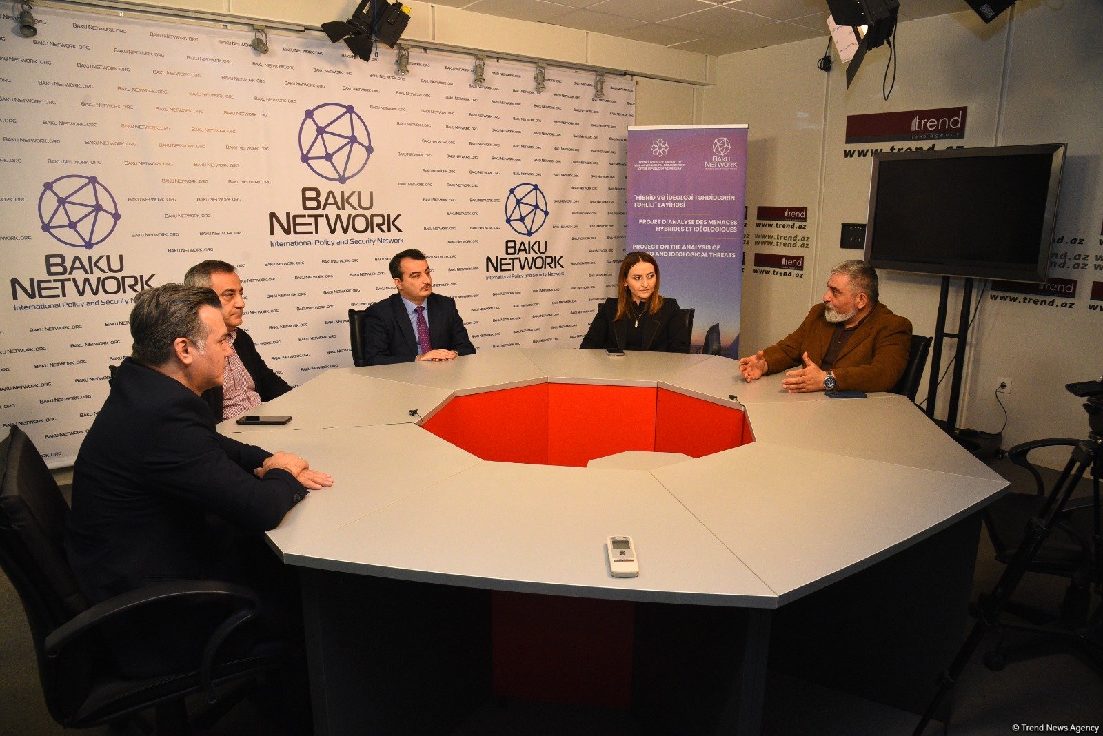 В «Baku Network» состоялось очередное мероприятие в рамках проекта «Анализ гибридных и идеологических угроз» (ФОТО/ВИДЕО)