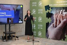 В Бакинском Доме фотографии открылась выставка, посвящённая болезни Альцгеймера (ФОТО)