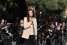 В Баку отметили Международный день пожилых людей красочным праздником (ФОТО)
