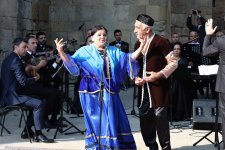 В Баку отметили Международный день пожилых людей красочным праздником (ФОТО)
