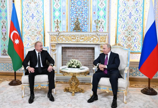 Причина катастрофы самолета AZAL связана с несколькими обстоятельствами - Президент России