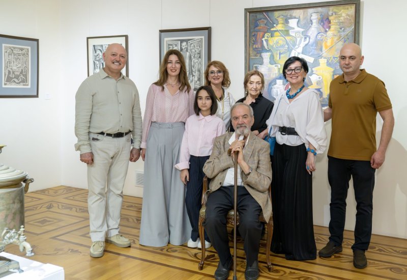 Ностальгия и чувства старого бакинца Арифа Алескерова - на открытии потрясающей экспозиции (ФОТО)