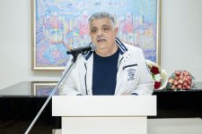 Ностальгия и чувства старого бакинца Арифа Алескерова - на открытии потрясающей экспозиции (ФОТО)