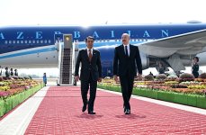 Президент Ильхам Алиев прибыл с визитом в Таджикистан (ФОТО)
