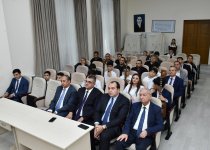 С участием выдающегося тариста Вамига Мамедалиева стартовал цикл мастер-классов известных деятелей культуры (ФОТО)