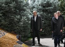 Президент Ильхам Алиев принял участие в неформальном ужине глав государств СНГ в Душанбе (ФОТО/ВИДЕО)