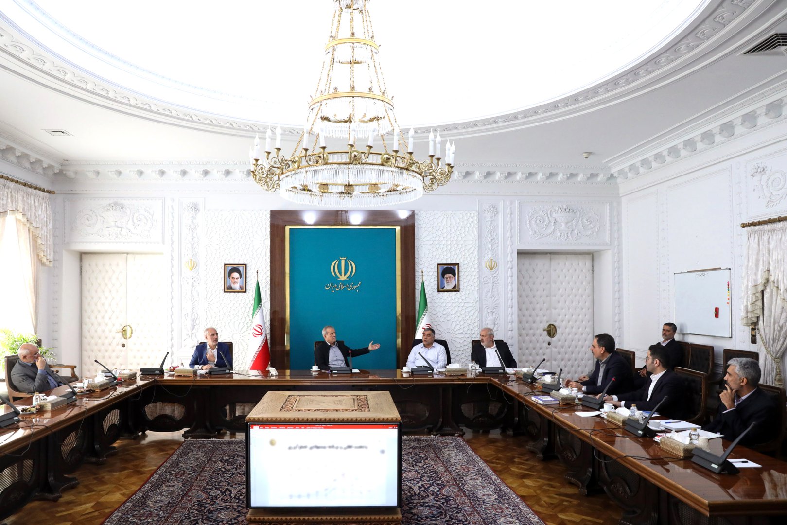 Принято решение об ускорении реализации проектов в энергосекторе Ирана