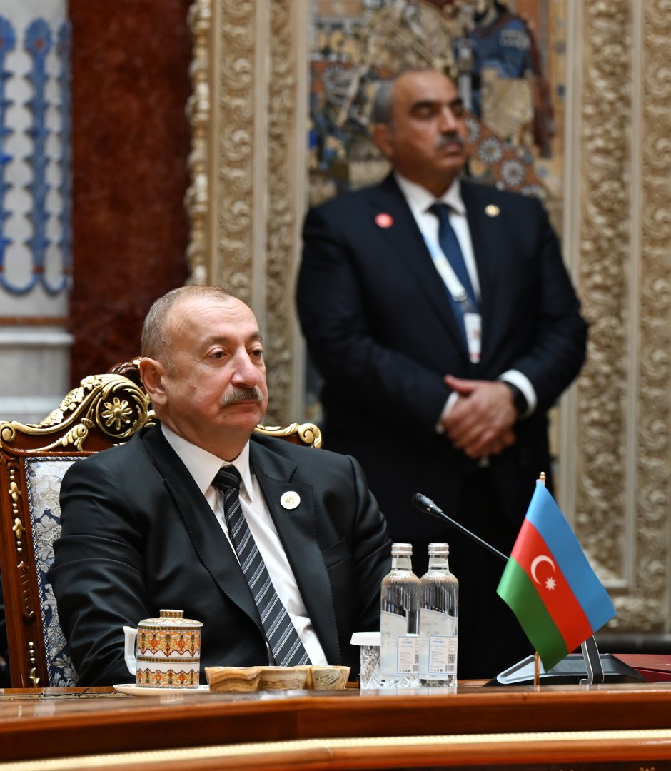 Президент Ильхам Алиев принял участие в заседании Совета глав государств СНГ в расширенном составе (ФОТО/ВИДЕО)
