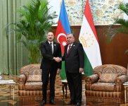 В Душанбе состоялась встреча Президента Ильхама Алиева с Президентом Эмомали Рахмоном один на один (ФОТО/ВИДЕО)