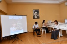 С участием выдающегося тариста Вамига Мамедалиева стартовал цикл мастер-классов известных деятелей культуры (ФОТО)