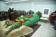 В Баку прошла церемония прощания с народной артисткой Азербайджана Аминой Юсифгызы - обновлено (ФОТО)