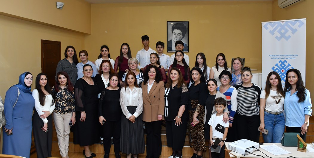 С участием выдающегося тариста Вамига Мамедалиева стартовал цикл мастер-классов известных деятелей культуры (ФОТО)