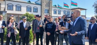 Участники международной конференции совершили намаз в Зангиланской мечети (ФОТО)
