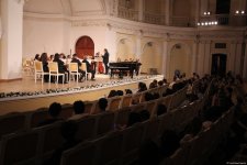 Спустя 234 года в Баку - Моцарт против ИИ. Кто умеет говорить с душой: алгоритм или человек? (ФОТО)