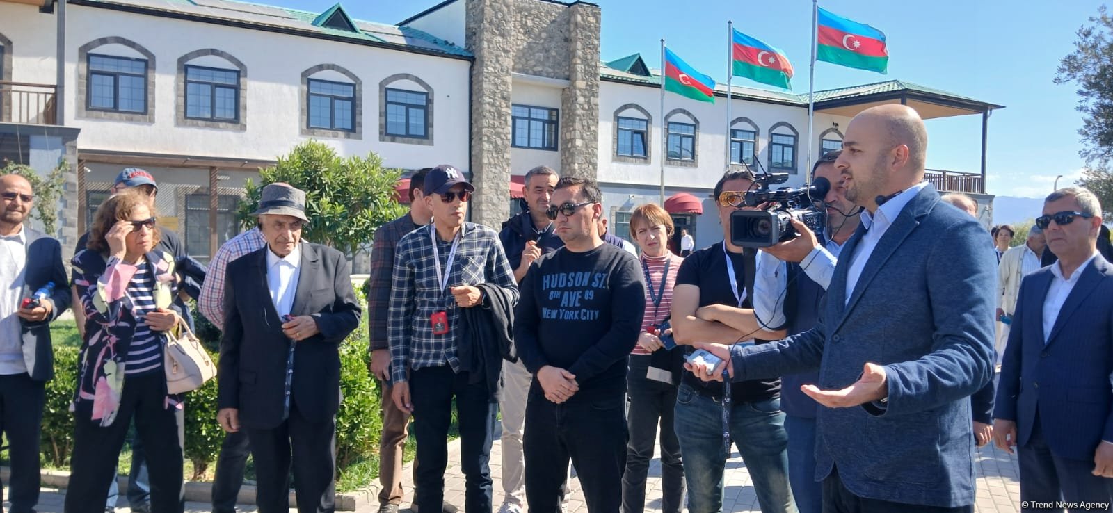 Участники международной конференции совершили намаз в Зангиланской мечети (ФОТО)