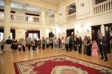 Палитра времени в Мардакане: одна художница - тысяча чувств (ФОТО)