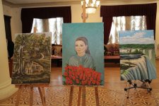 Палитра времени в Мардакане: одна художница - тысяча чувств (ФОТО)