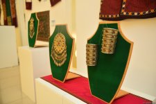 В Баку состоялось торжественное открытие Дней культуры Туркменистана -национальные костюмы, ювелирные украшения, концерт (ФОТО)