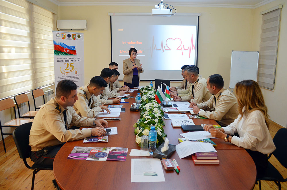 На Военно-медицинском факультете АМУ проводится курс в рамках программы НАТО