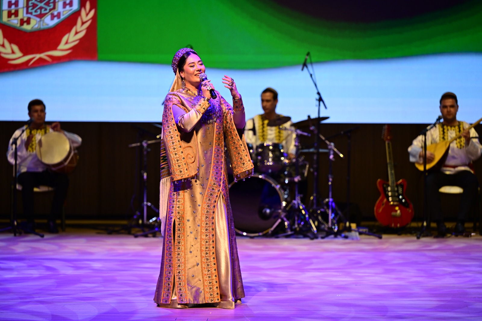 В Баку состоялось торжественное открытие Дней культуры Туркменистана -национальные костюмы, ювелирные украшения, концерт (ФОТО)