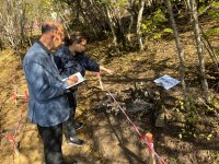 Сотрудники аппарата омбудсмена провели расследование на месте массового захоронения в Агдере (ФОТО)