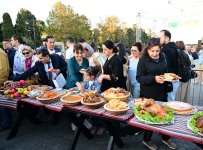Праздник вкусов и братства - в Баку представили кулинарное и музыкальное наследие Туркменистана (ФОТО)