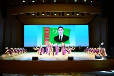 В Баку состоялось торжественное открытие Дней культуры Туркменистана -национальные костюмы, ювелирные украшения, концерт (ФОТО)
