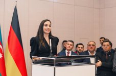 Лейла Алиева и Арзу Алиева присутствовали на открытии международной художественной выставки MAMA «Мать-природа» в Берлине (ФОТО)
