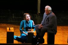 В Тбилиси с большим успехом прошел показ азербайджанского спектакля "Шюкрия" (ФОТО)