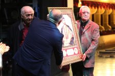 В Тбилиси с большим успехом прошел показ азербайджанского спектакля "Шюкрия" (ФОТО)