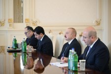 Президент Ильхам Алиев принял исполнительного директора Программы ООН по населенным пунктам (ФОТО/ВИДЕО)