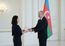 Президент Ильхам Алиев принял верительные грамоты новоназначенного посла Франции в Азербайджане (ФОТО/ВИДЕО)