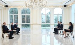 Президент Ильхам Алиев принял верительные грамоты новоназначенного посла Франции в Азербайджане (ФОТО/ВИДЕО)