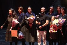 В Тбилиси с большим успехом прошел показ азербайджанского спектакля "Шюкрия" (ФОТО)