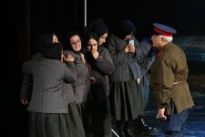 В Тбилиси с большим успехом прошел показ азербайджанского спектакля "Шюкрия" (ФОТО)