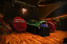 В Баку прошла церемония прощания с корифеем национального искусства Рамизом Гулиевым (Обновлено)(ФОТО)