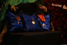 В Баку прошла церемония прощания с корифеем национального искусства Рамизом Гулиевым (Обновлено)(ФОТО)