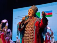Дни культуры Туркменистана в Азербайджане завершились красочной концертной программой в Гяндже (ФОТО)